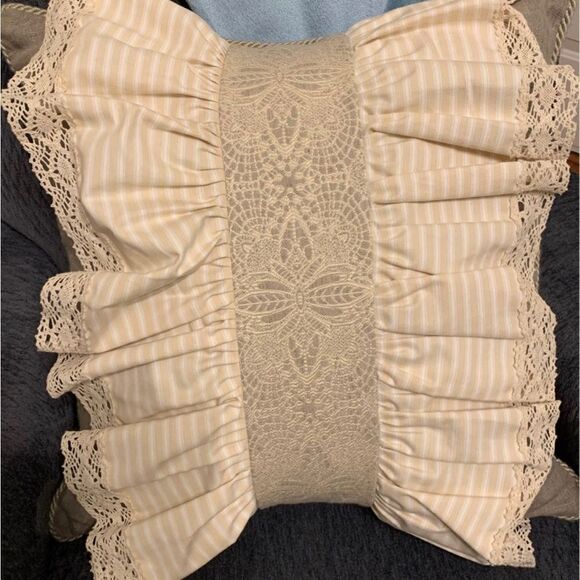 Eastern Accents taupe/cream ruffle pillow with lace detail.  retails over $100. - Picture 1 of 9